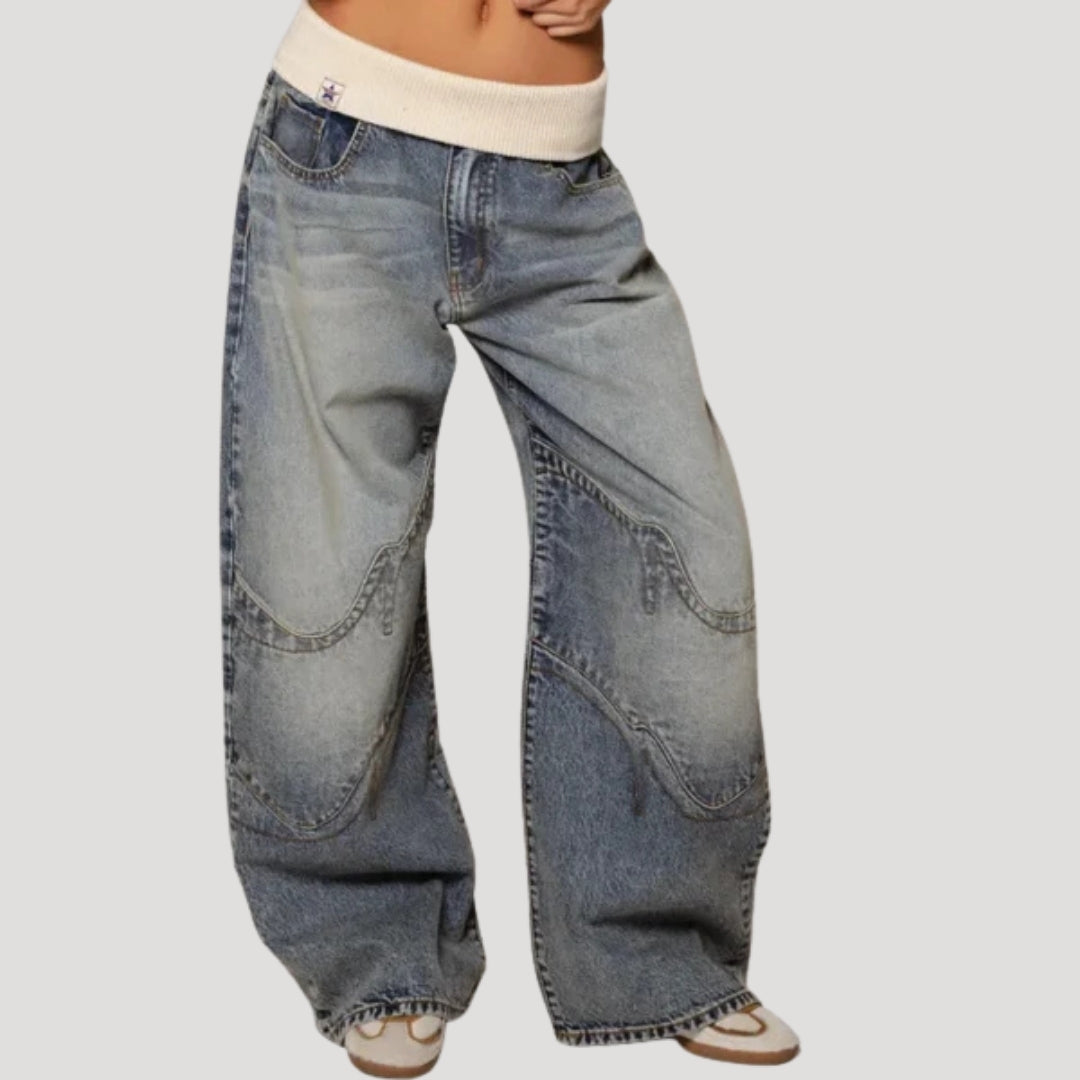 Damskie jasnoniebieskie jeansy baggy z niskim stanem i szerokimi nogawkami