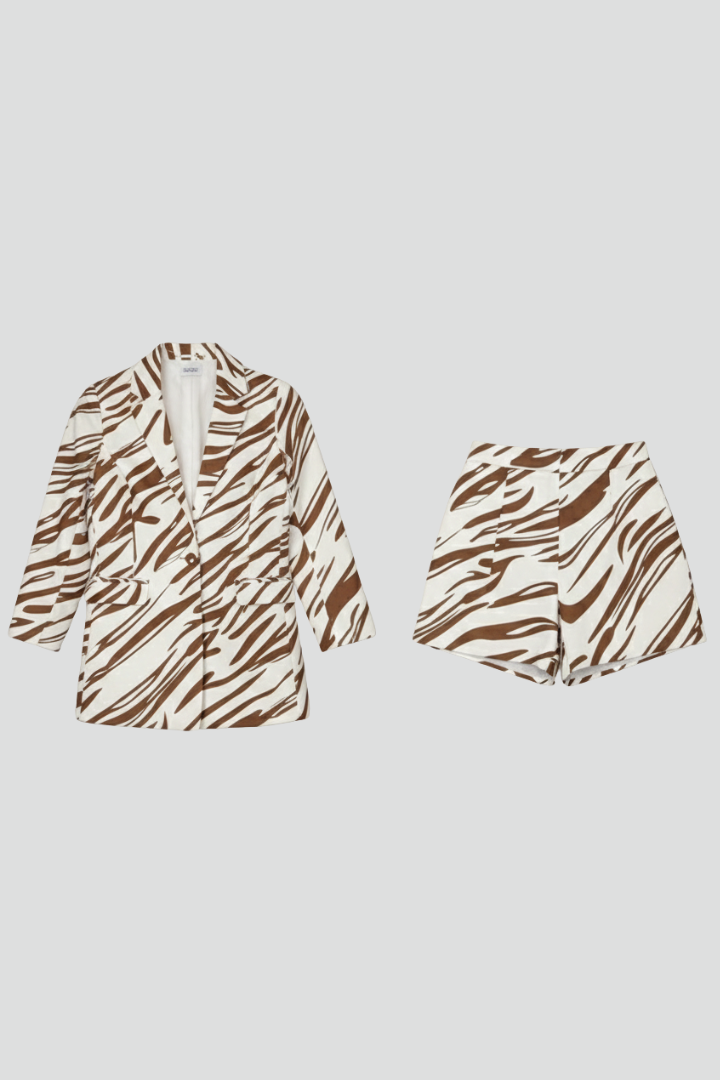 Damski Komplet z Żakietem i Szortami