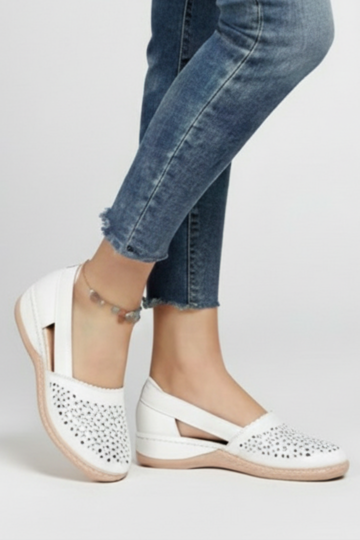 Damskie Buty Codzienne z Wycięciami i Solidną Podeszwą