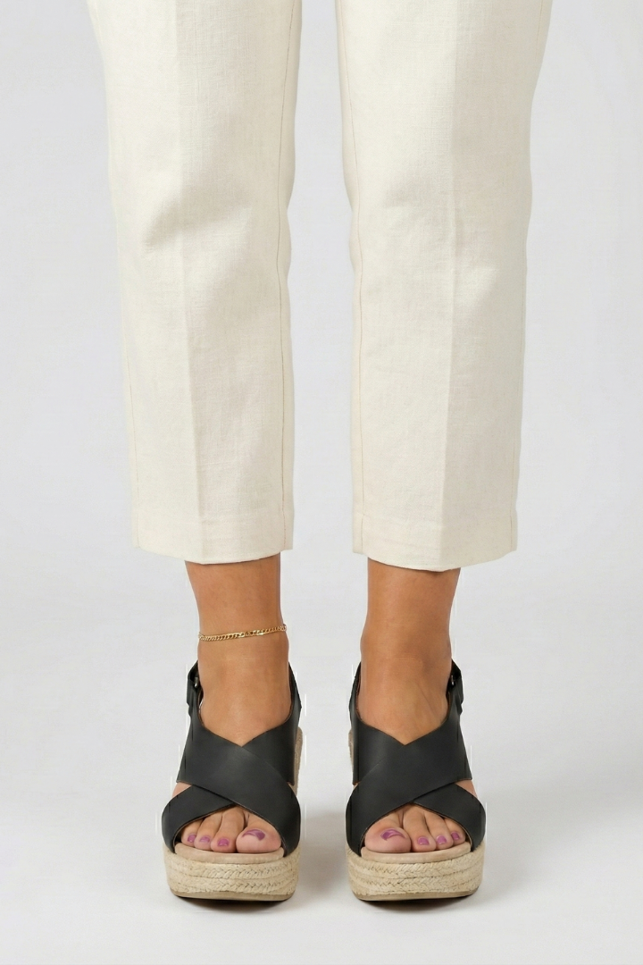 Damskie Sandały z Krzyżującymi się Paskami i Koturnem