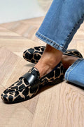 Scarpe basse donna slip-on con motivo animalier nero e punta tonda