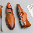 Klassiske loafers til damer med struktureret rem
