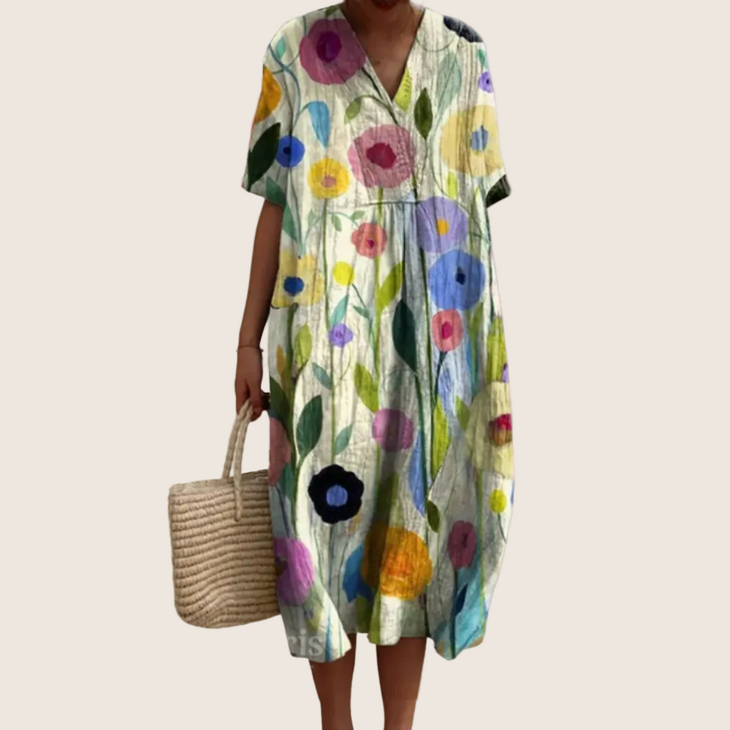 Rochie de vară înflorată de damă, croi vaporos, pentru zi cu zi
