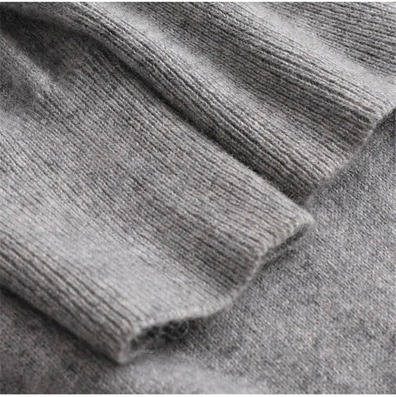 Męski gładki sweter z okrągłym dekoltem i długimi rękawami