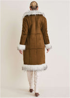 Manteau femme à col et bordures pelucheuses