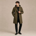 Męski długi płaszcz z kapturem, klapami i kieszeniami bocznymi