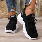 Damskie sneakersy sznurowane z ażurową cholewką i grubą podeszwą