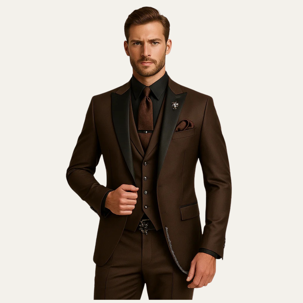 Tredelt jakkesæt til mænd med vest og blazer