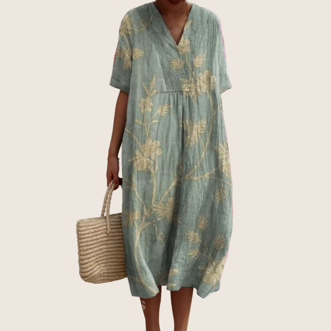Rochie de vară înflorată de damă, croi vaporos, pentru zi cu zi