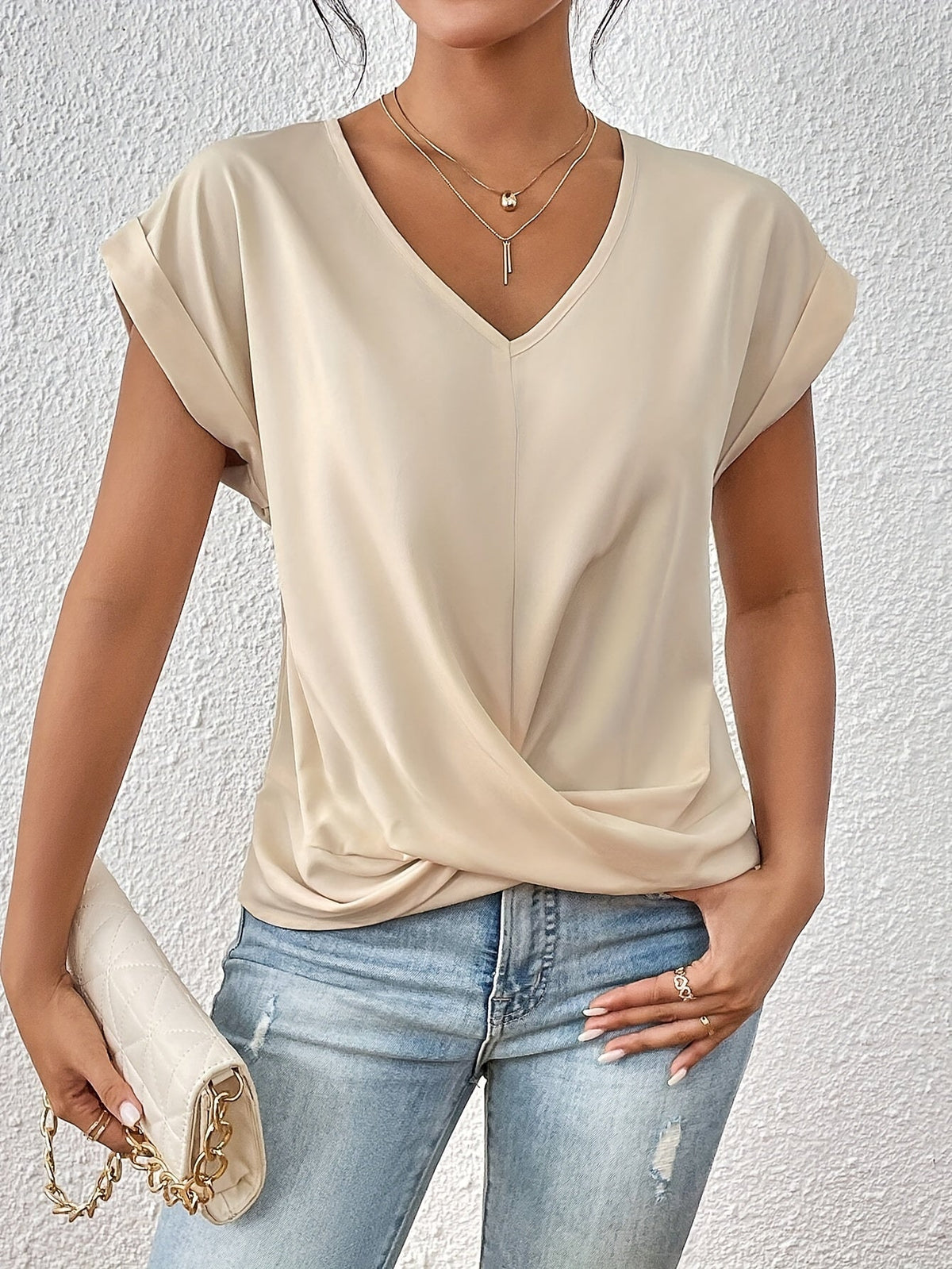 T-shirt donna con scollo a V, manica corta, nodo sul davanti