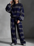 Stribet sweatshirt til damer i løst snit med rund hals