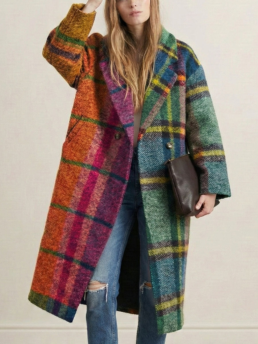 Cappotto donna a quadri con revers e taglio morbido
