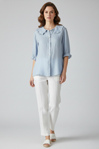 Camisa de mujer con cuello de volantes