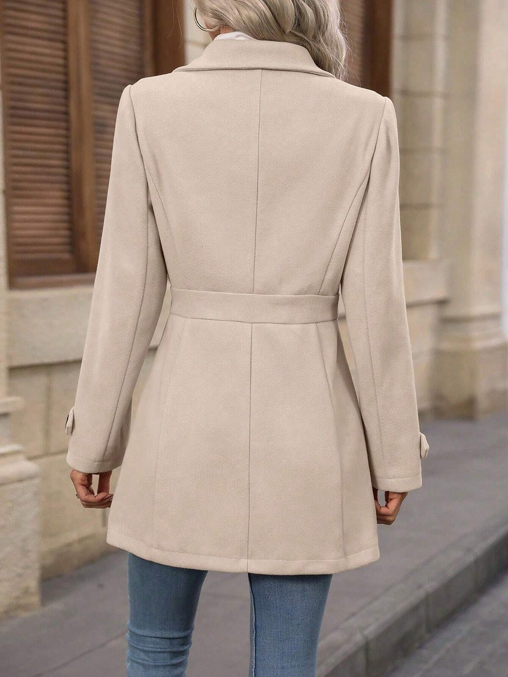 Trench donna con cintura e revers