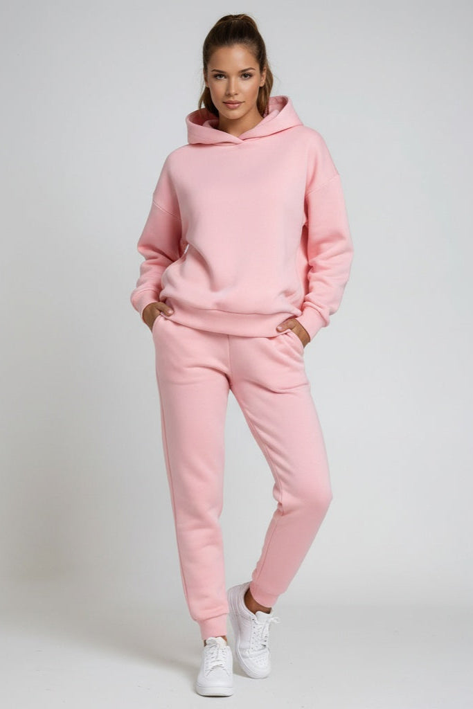 Ensemble survêtement femme avec sweat à capuche et jogger