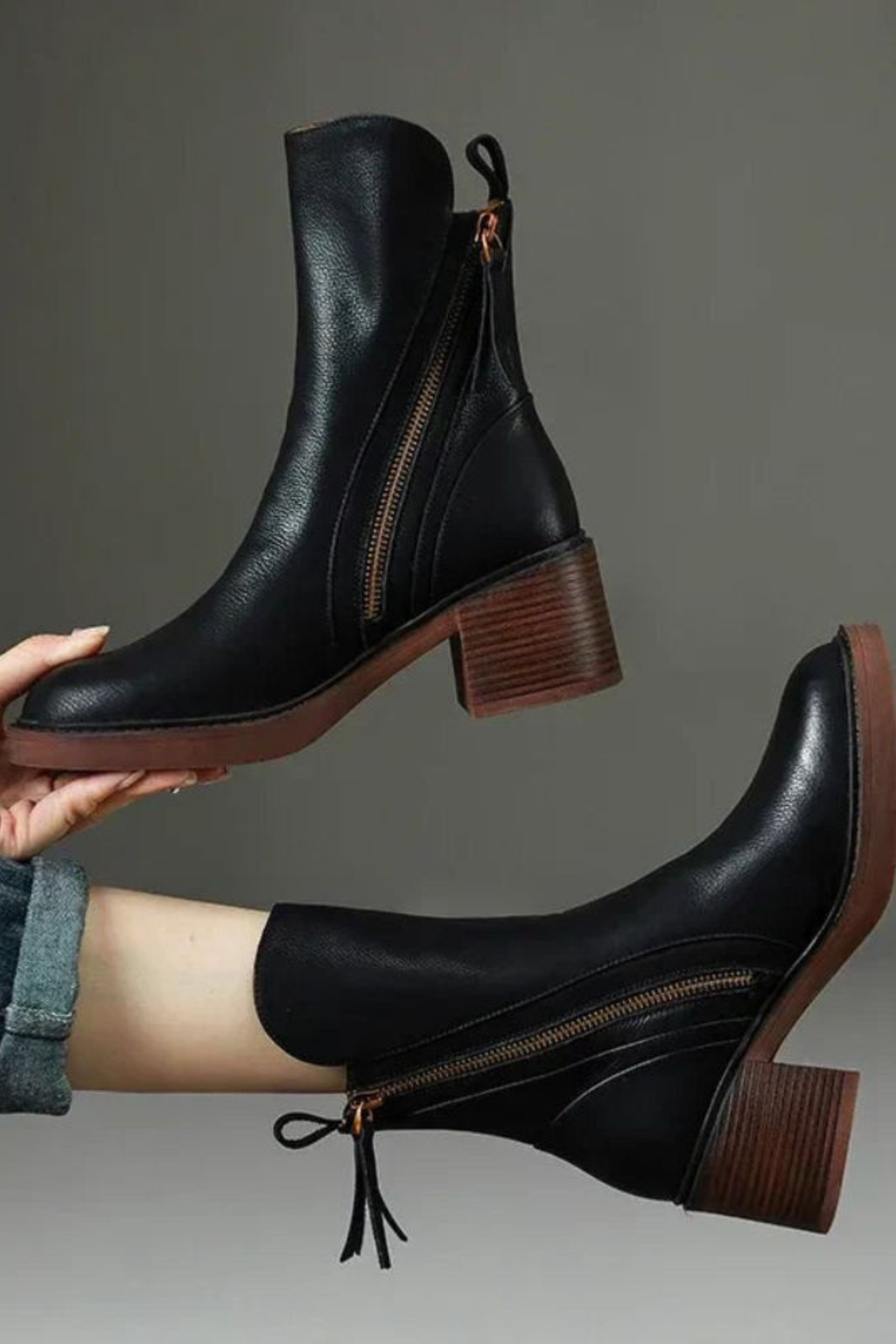 Botines de mujer con tacón ancho y cremallera lateral