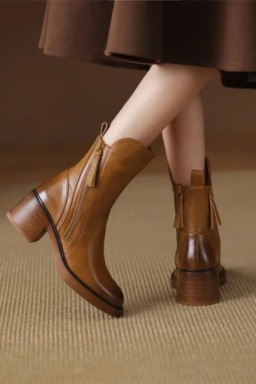 Botines de mujer con tacón ancho y cremallera lateral