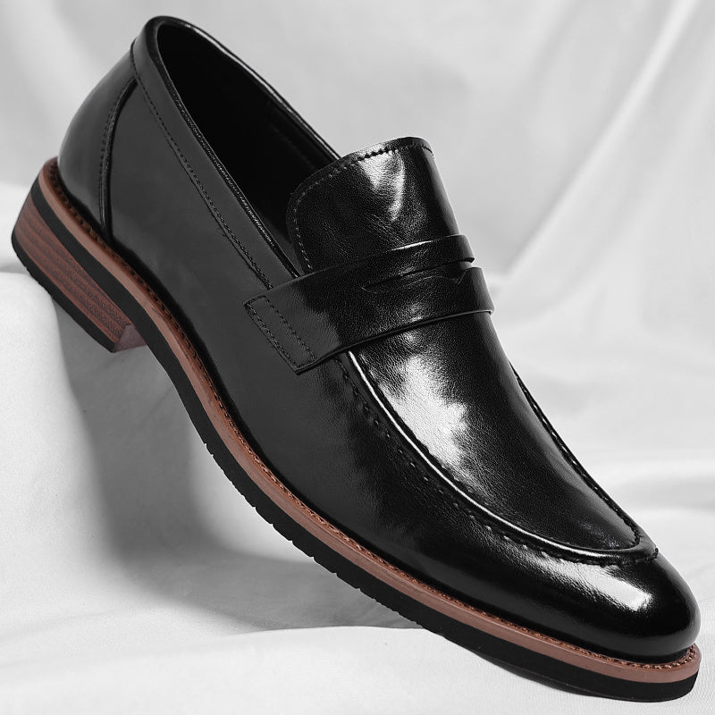 Mocassins penny de homem com costuras e salto baixo