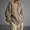 Cardigan donna in maglia con scollo a V e bottoni