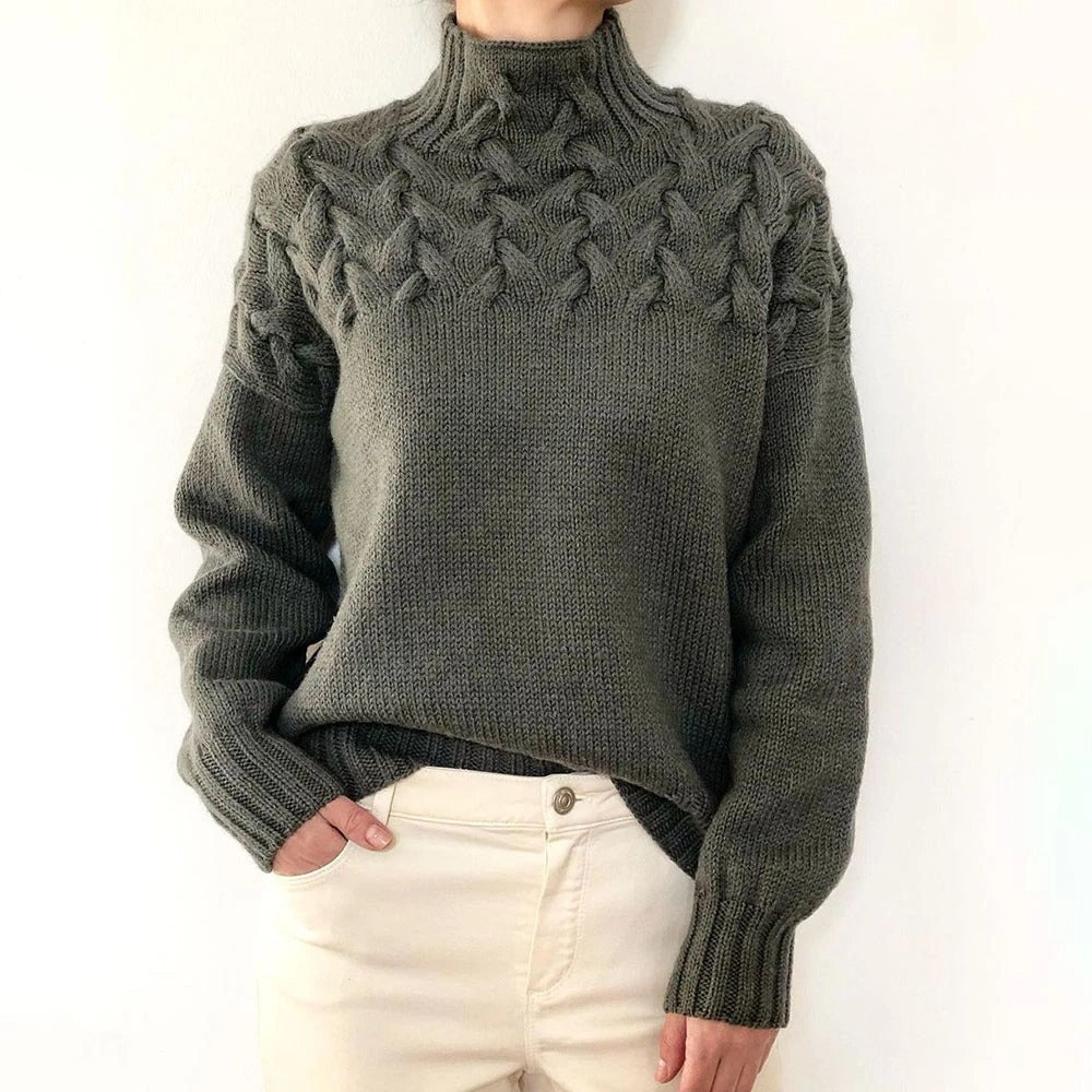 Maglione donna a collo alto con trecce e maniche lunghe