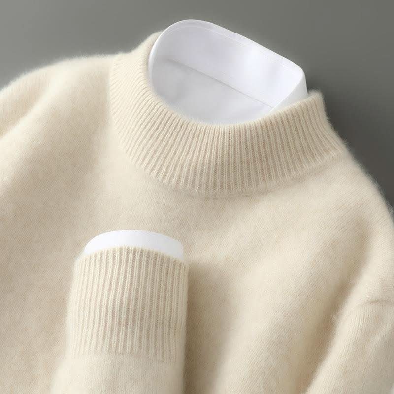Gładki sweter damski z golfem i długimi rękawami