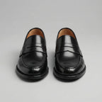 Mocassins penny de homem pretos com brilho e salto raso
