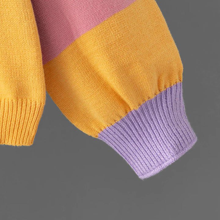 Uniseksowy sweter dzianinowy w wielokolorowe geometryczne pasy z okrągłym dekoltem i długimi rękawami