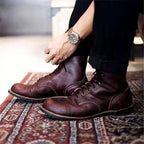 Botins de homem com atacadores e biqueira redonda, clássicos