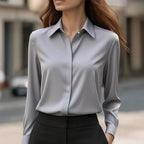Blusa de mulher com gola clássica e mangas compridas