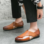 Klassiske loafers til damer med struktureret rem