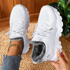 Sneakers til damer med lodden kant og snørebånd