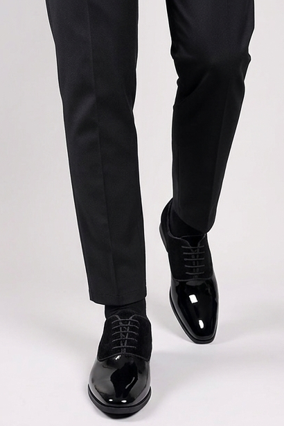 Scarpe Oxford uomo in vernice con finitura vellutata