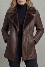 Veste femme marron à large col duveteux et zip