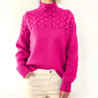 Pull femme à col roulé, torsades et manches longues