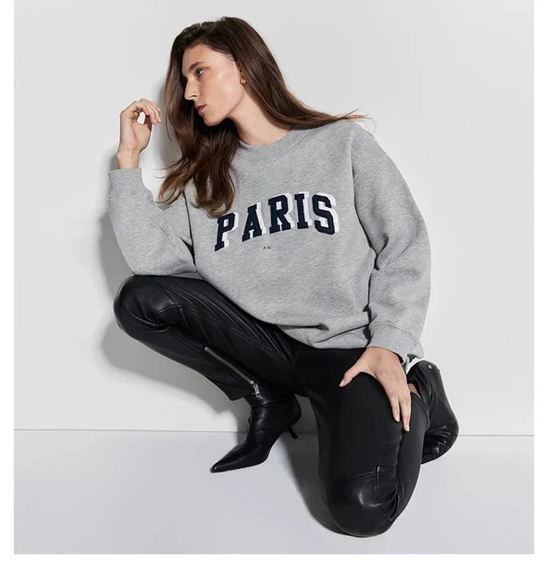 Sweatshirt til damer med grafisk tryk og rund hals
