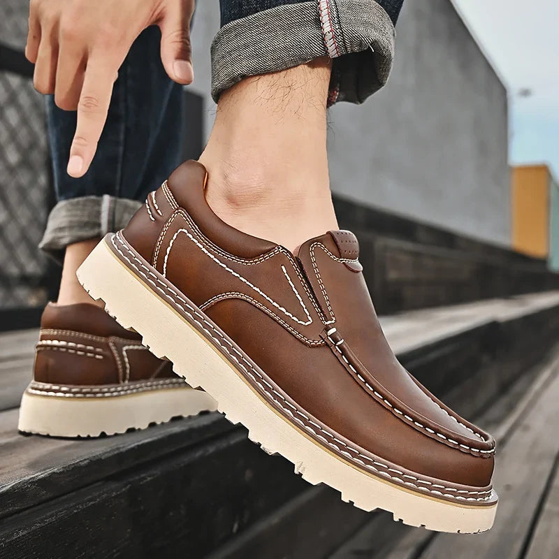 Mocasini de damă fără șiret cu cusătură decorativă
