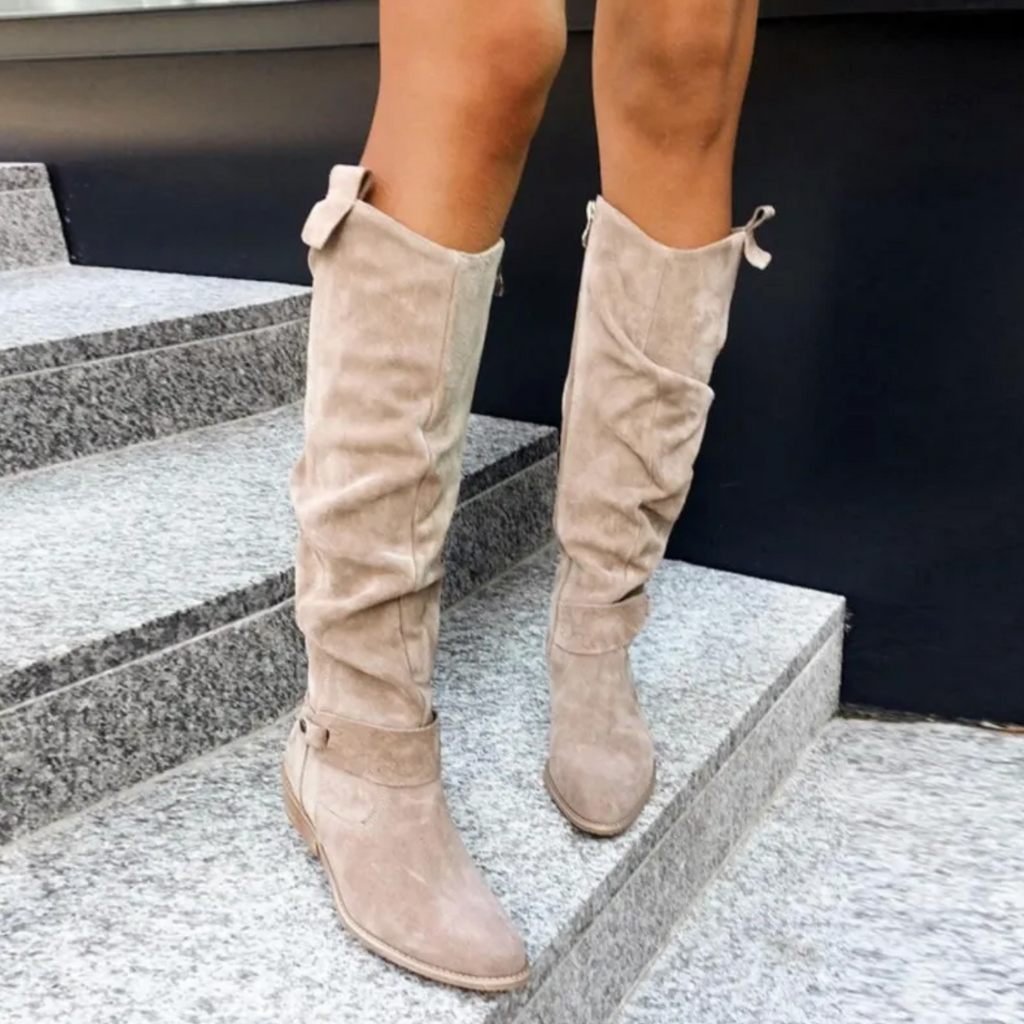 Botas altas de mulher com cano franzido