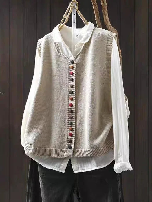 Strikket vest til damer med knapper