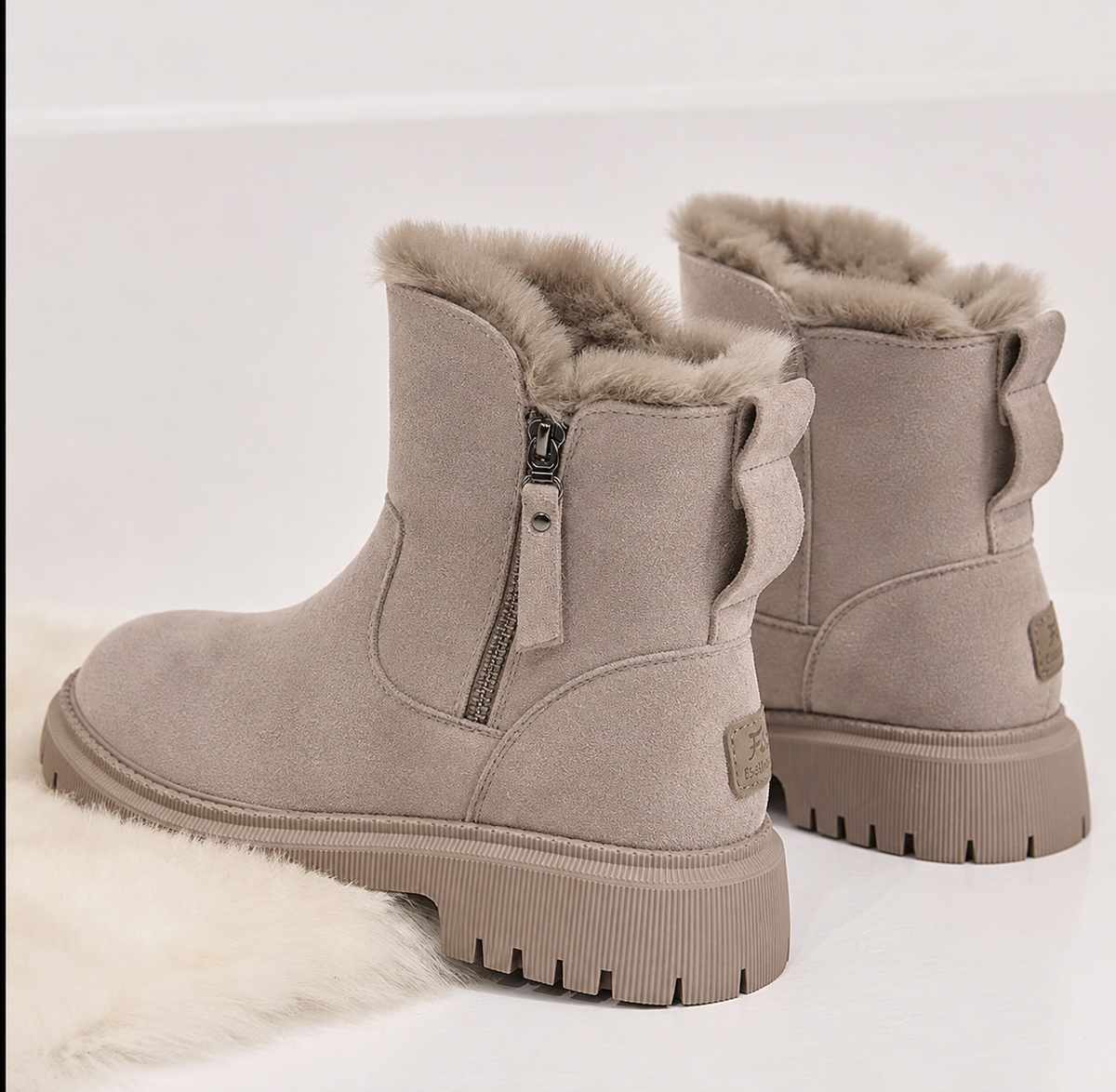 Stivaletti donna con bordo soffice, cerniera e suola spessa
