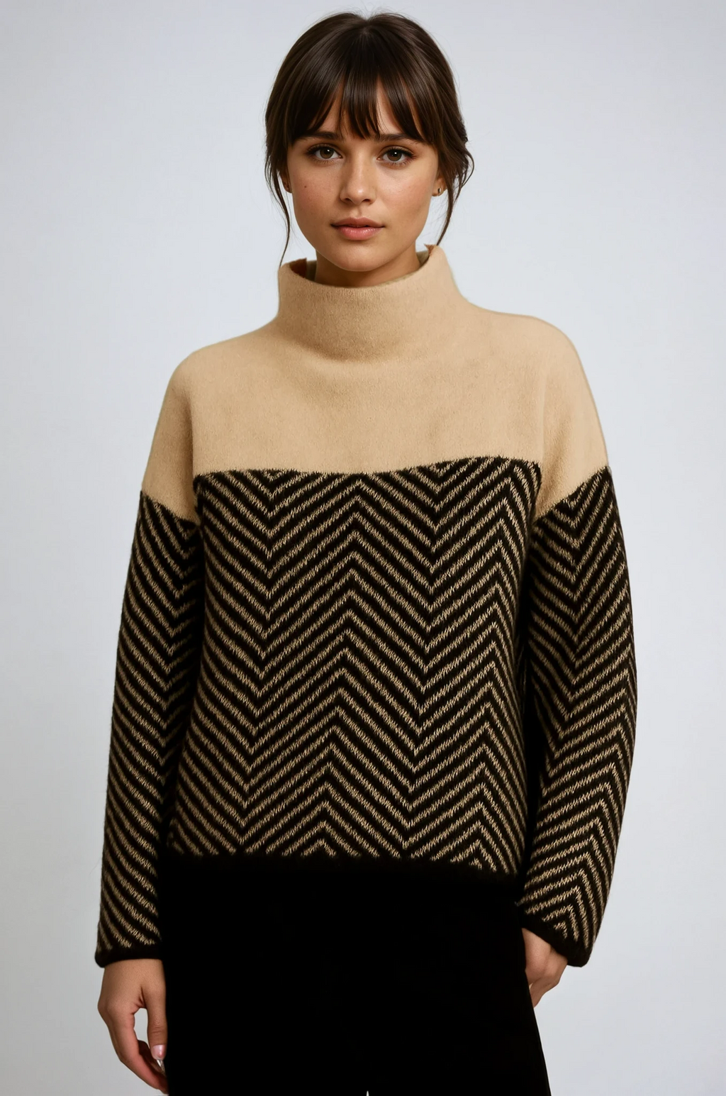 Pull femme col roulé à motif chevrons, manches longues