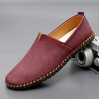 Slip-on loafers til damer med dekorativ flettet stikning