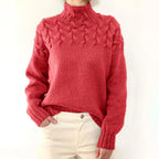 Pull femme à col roulé, torsades et manches longues