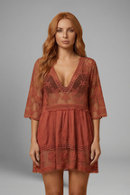 Vestito donna con scollo a V e superficie in pizzo