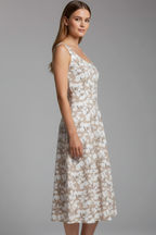 Rochie de damă cu decolteu rotund și fără mâneci