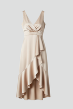 Vestido de mujer con escote en V y bajo asimétrico