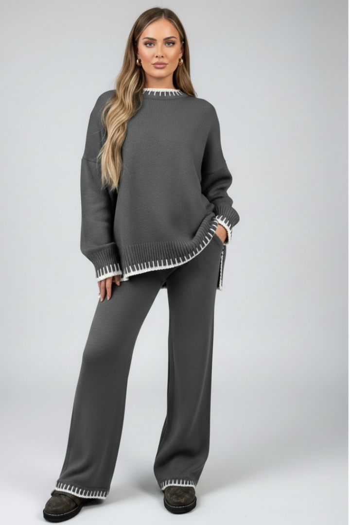 Damski Dzianinowy Komplet Loungewear z Luźnym Topem i Szerokimi Nogawkami