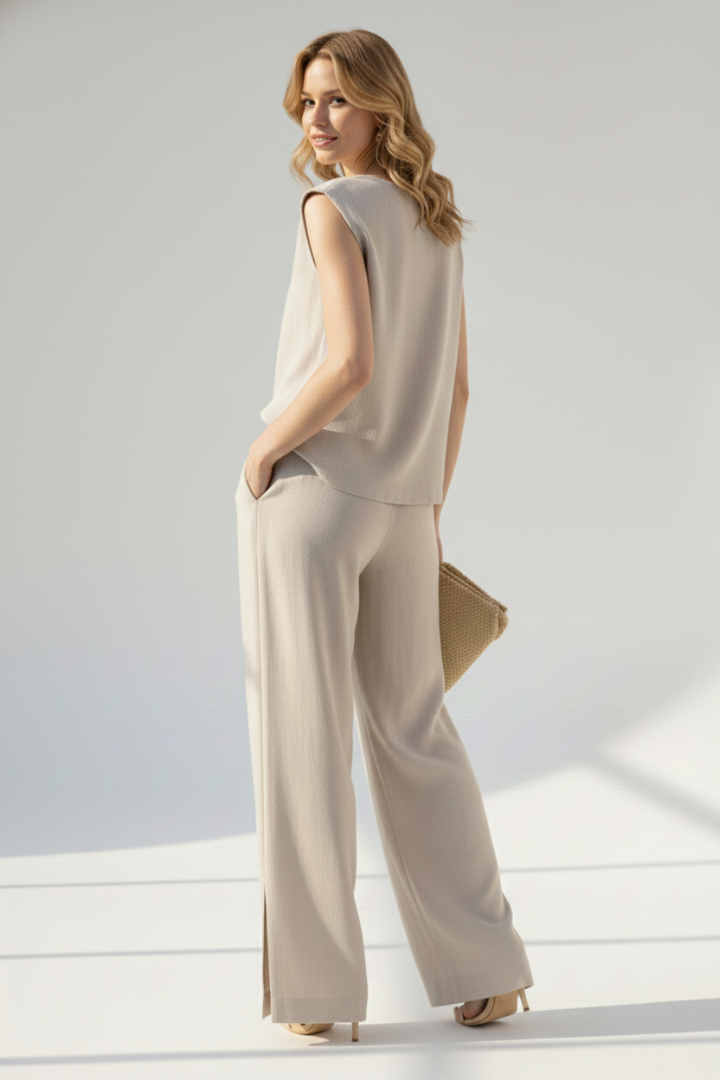 Completo in lino donna con top senza maniche e pantaloni a gamba ampia
