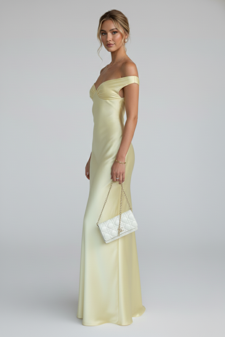 Vestito maxi donna con spalle scoperte e parte superiore aderente