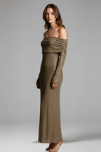 Vestido maxi de mulher com ombros a descoberto e mangas compridas