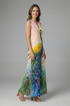 Rochie maxi de damă cu crăpătură la decolteu și croială fără mâneci